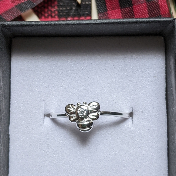 Silver Bee Adjustable Ring - Picture 3 of 3